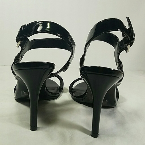KELLY & KATIE Black Strap Heel Sandals Size 8 - Picture 5 of 7